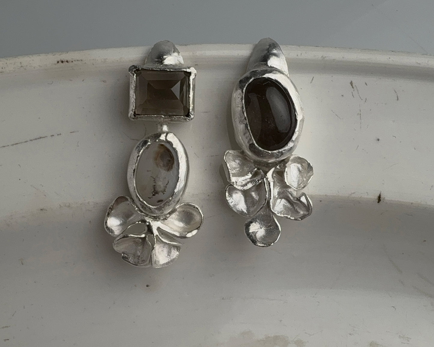 Smoky Balance Earrings