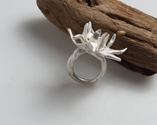 Edelweiss Bloom Ring