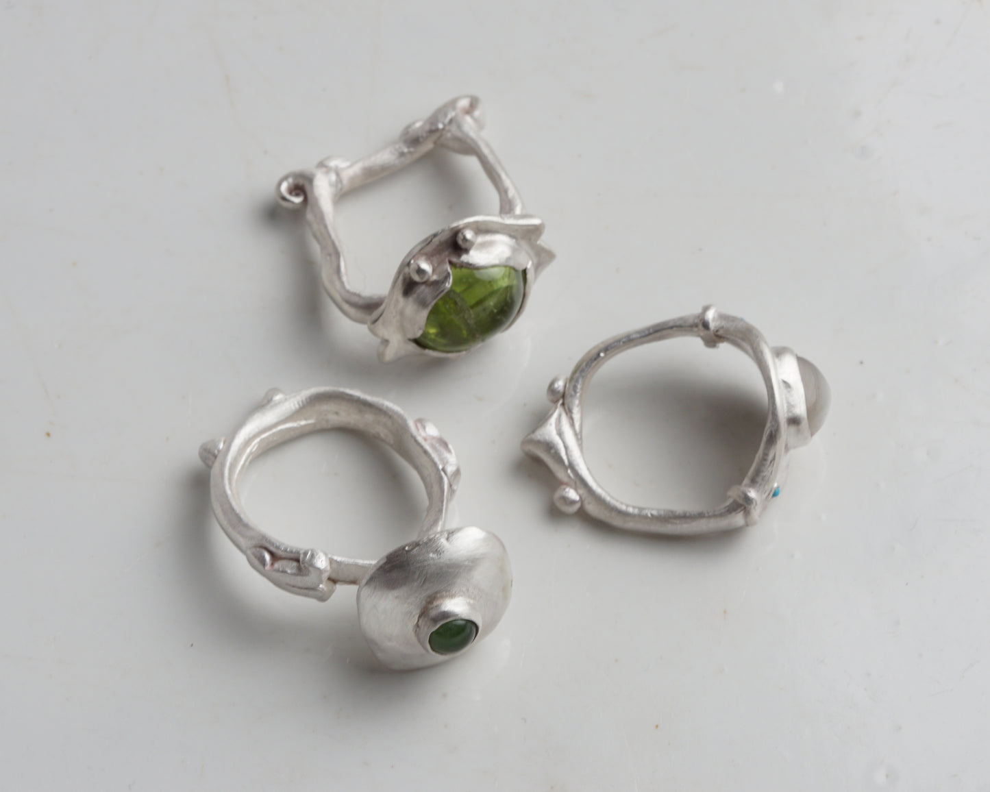 Verdant Peridot Sculptural Ring